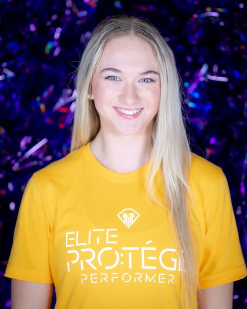 Chloe Furnstahl